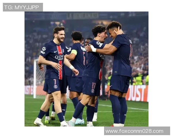 曼城友谊赛大胜拜仁乌龙球引发全场狂欢与转会传闻