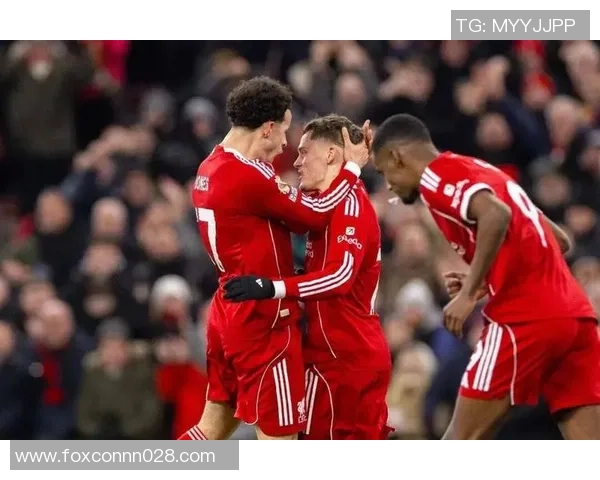 意甲激战:曼联大胜利物浦四球狂潮乌龙球成焦点解析 意甲激战:曼联大胜利物浦四球狂潮乌龙球成焦点解析