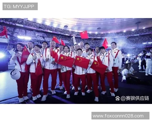 许载姚明的传奇之路：从篮球场到全球舞台的辉煌历程