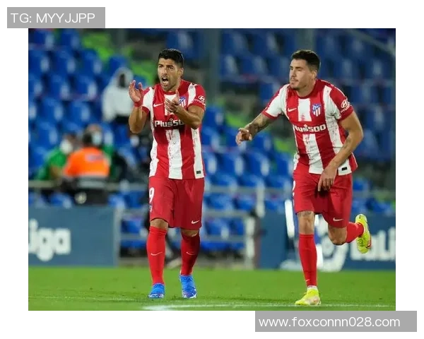 国王杯精彩对决那不勒斯与莱比锡激战成平局乌龙球成比赛转折点