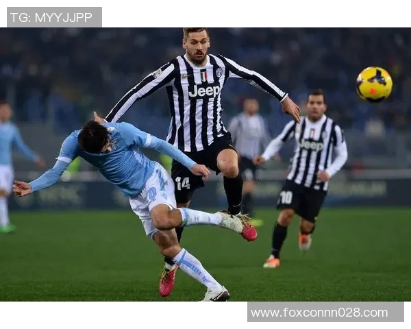 国王杯激战尤文与拜仁握手言和红牌事件引发全场热议 国王杯激战尤文与拜仁握手言和红牌事件引发全场热议