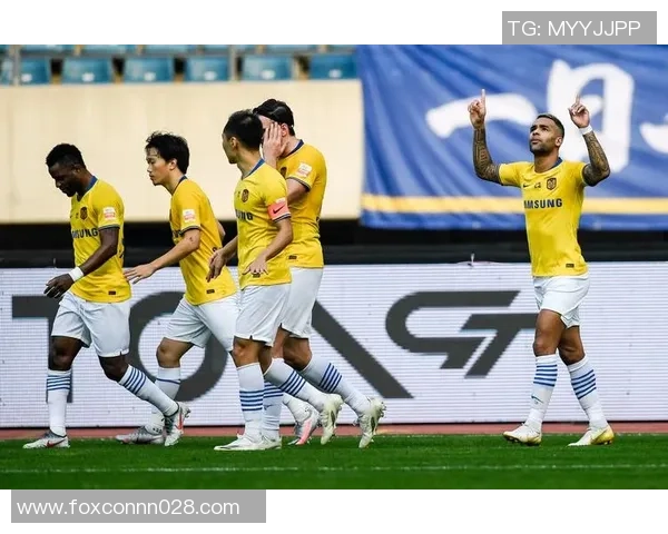 中超精彩对决切尔西绝杀多特蒙德全场沸腾瞬间回顾