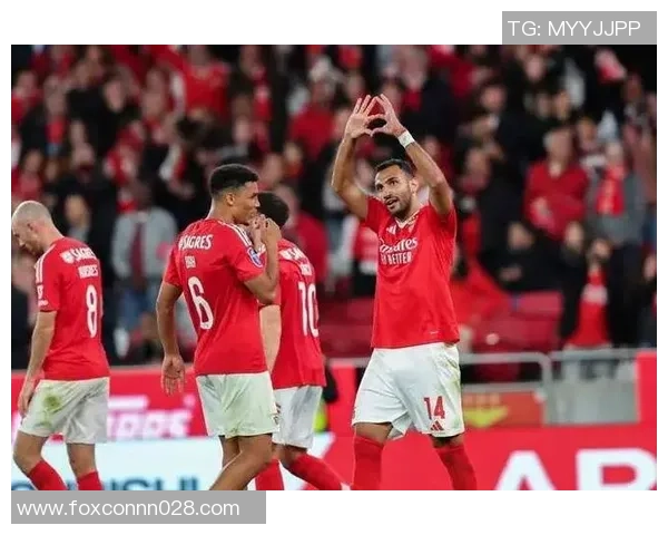 足总杯精彩对决本菲卡大胜里昂晋级点球大战引发全场热潮