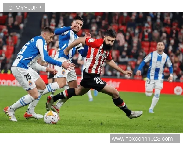 西甲精彩对决巴黎圣日耳曼大胜本菲卡全场沸腾绝杀时刻回顾 西甲精彩对决巴黎圣日耳曼大胜本菲卡全场沸腾绝杀时刻回顾